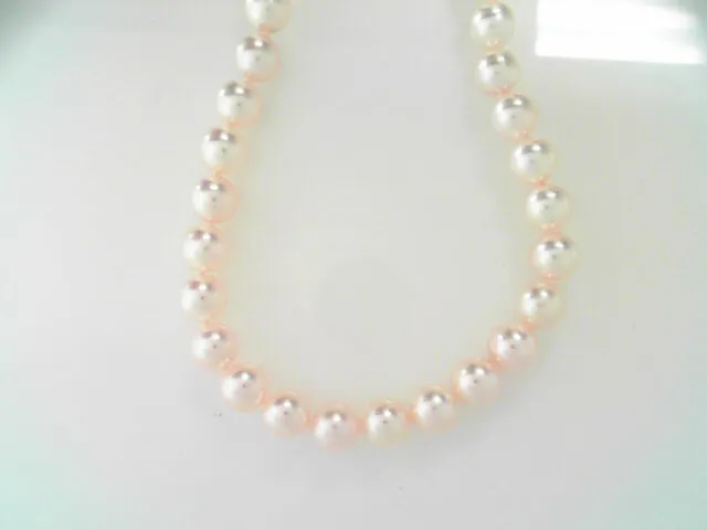 Necklaces MIKIMOTO CO LTD Pearl Necklace