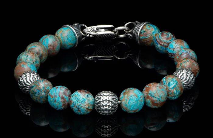 WILLIAM HENRY LLC Bracelets Seaside - Blue Agate Beaded bracelet with sculpted sterling silver and blue lace agate