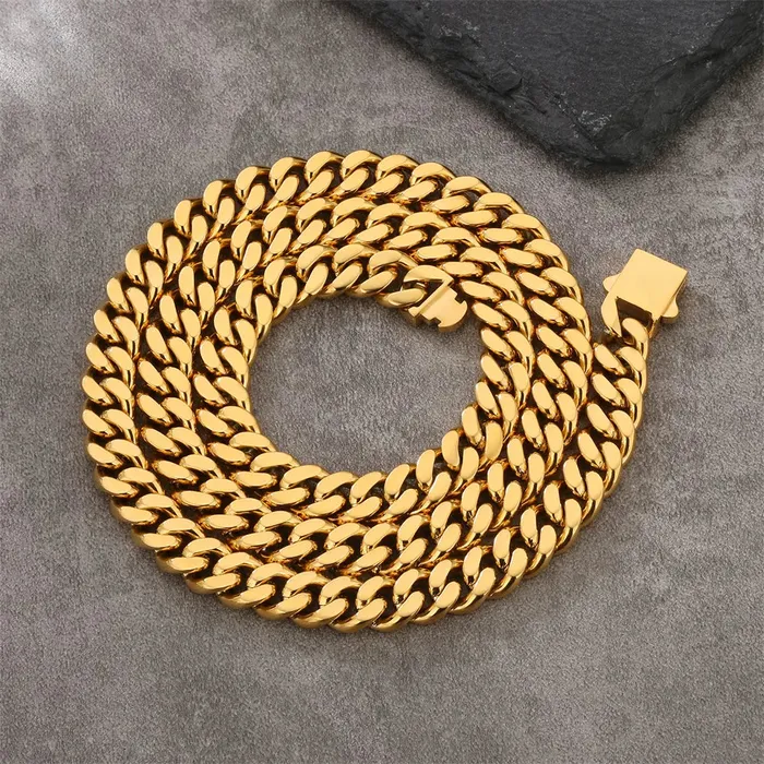 12mm Curb Cuban Link Chain in 18K Gold | KRKC Pre-Styled Sets