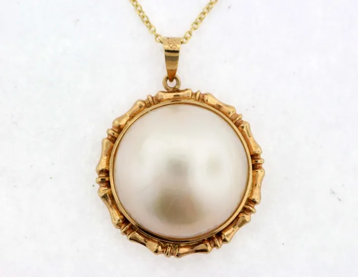 14KY MABE PEARL PENDANT FULLERS PURCHASE FROM PUBLIC Necklaces