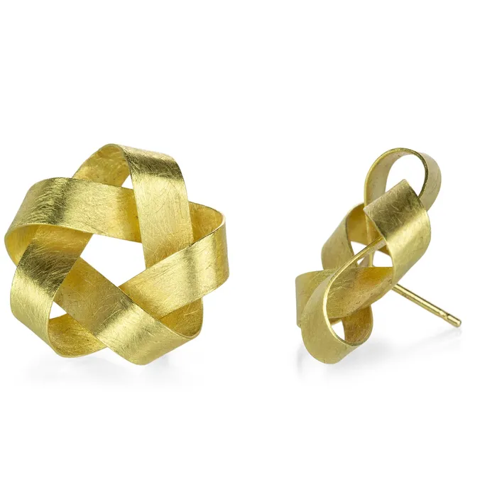 Earrings | Petra Class Gold Ribbon Star Stud Earrings