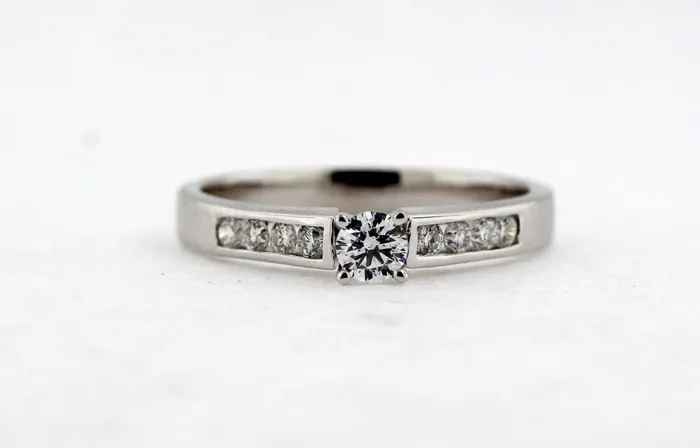 FULLERS PURCHASE FROM PUBLIC 18KW .42 Cttw Diamond Engagement Ring Rings