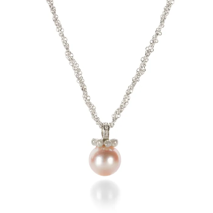 Necklaces Flamingo Pink Pearl Pendant Necklace - Gellner