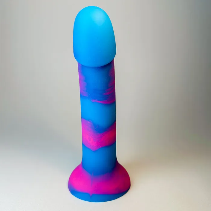 KM Global Anal SWIRL Vibrant Liquid Silicone Dildo 7 Inch